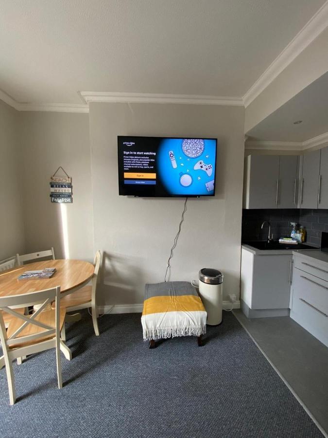 Crofton House Garden Apartment Ryde  Buitenkant foto