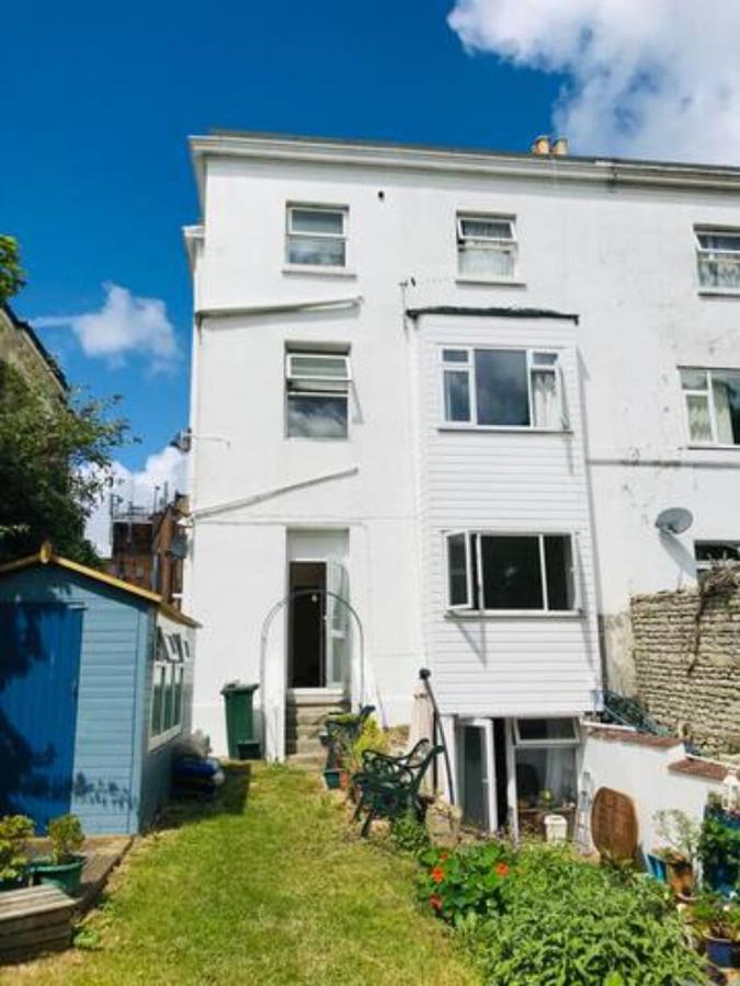 Crofton House Garden Apartment Ryde  Buitenkant foto