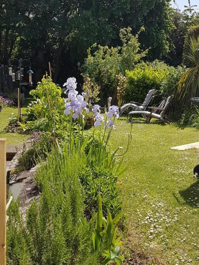 Crofton House Garden Apartment Ryde  Buitenkant foto